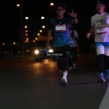 Runner Photo 7667061