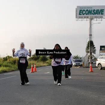 Runner Photo 7667067