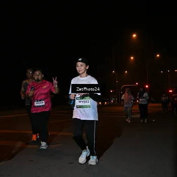 Runner Photo 7667072