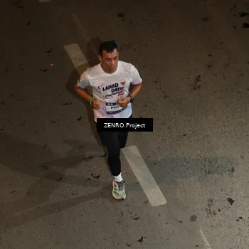 Runner Photo 7667081