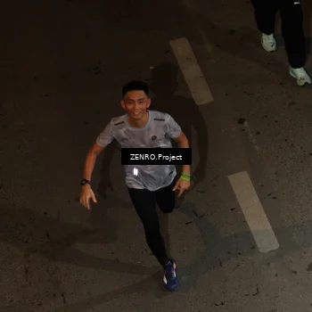 Runner Photo 7667103