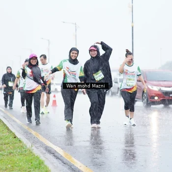 Runner Photo 7667181