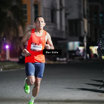 Runner Photo 7667195