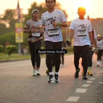 Runner Photo 7667201