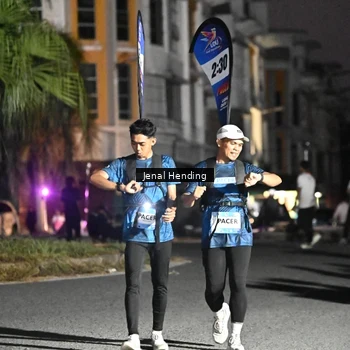 Runner Photo 7667212