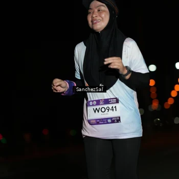 Runner Photo 7667264