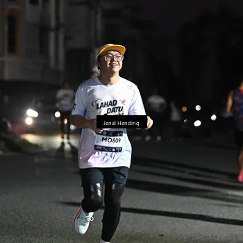 Runner Photo 7667306