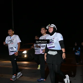 Runner Photo 7667309