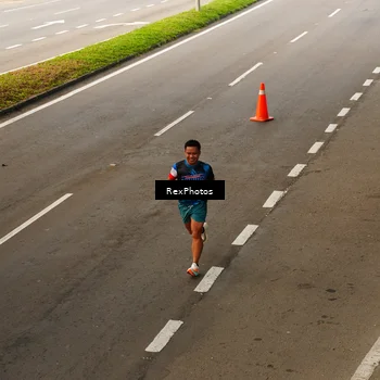 Runner Photo 7667314