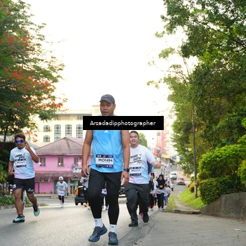 Runner Photo 7667350