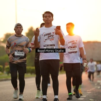 Runner Photo 7667383