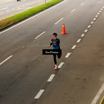 Runner Photo 7667388