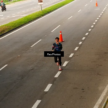 Runner Photo 7667392