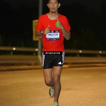 Runner Photo 7667400
