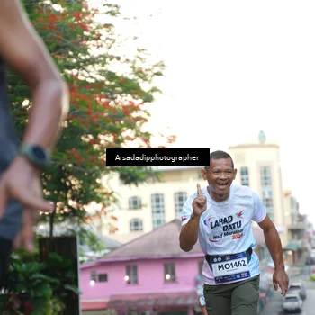 Runner Photo 7667404