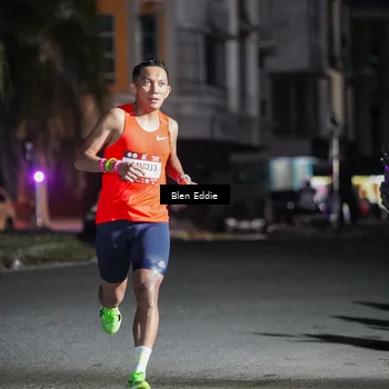Runner Photo 7667413