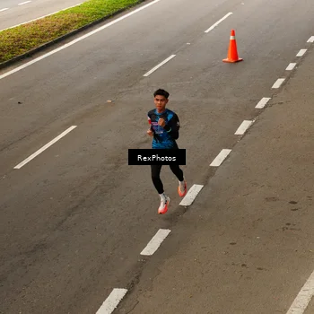Runner Photo 7667422