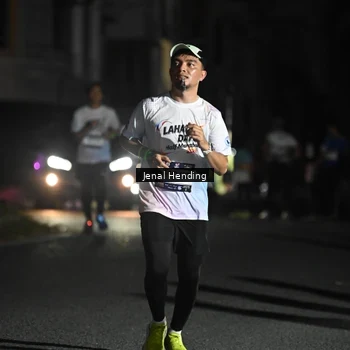 Runner Photo 7667431