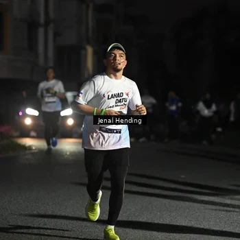 Runner Photo 7667476