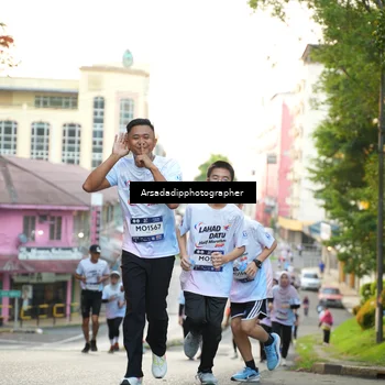 Runner Photo 7667495