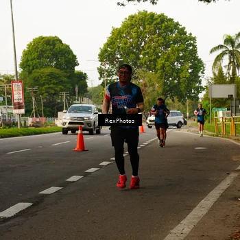 Runner Photo 7667555