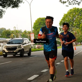 Runner Photo 7667590
