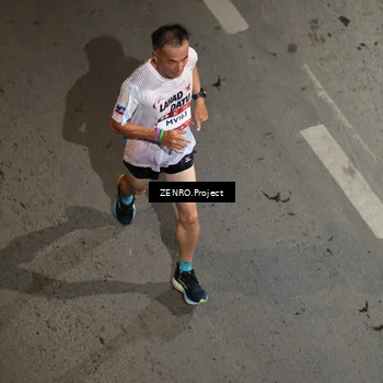Runner Photo 7667591
