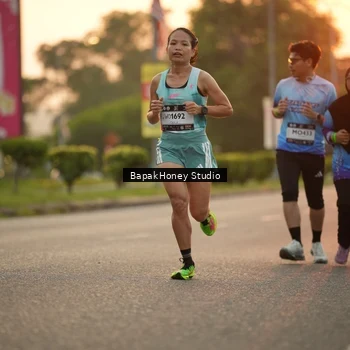 Runner Photo 7667596