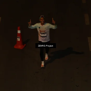 Runner Photo 7667597
