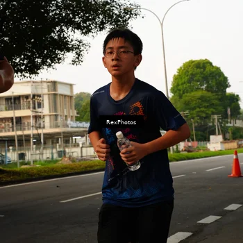 Runner Photo 7667607
