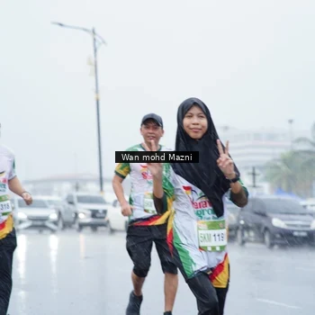 Runner Photo 7667624