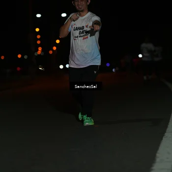 Runner Photo 7667643