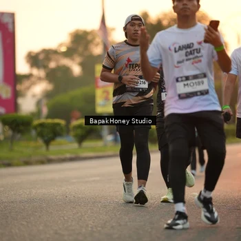 Runner Photo 7667647