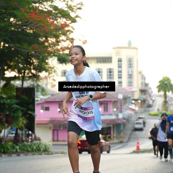 Runner Photo 7667650