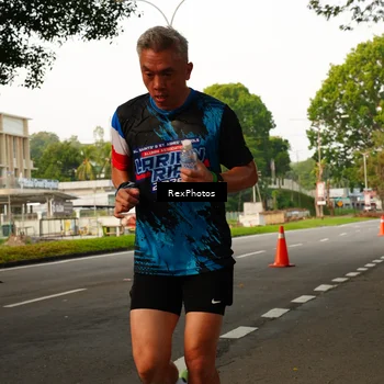 Runner Photo 7667678