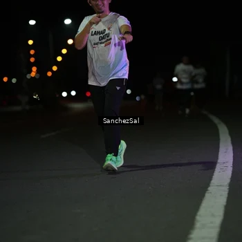 Runner Photo 7667680
