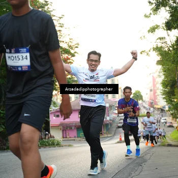 Runner Photo 7667682