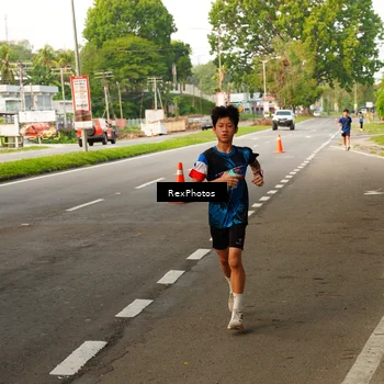 Runner Photo 7667692