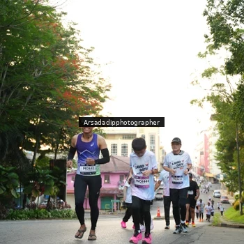 Runner Photo 7667735