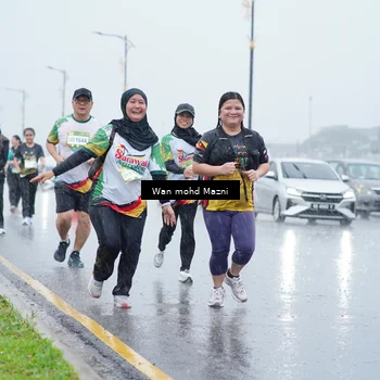 Runner Photo 7667749