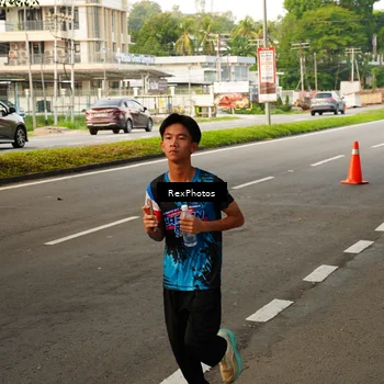 Runner Photo 7667773