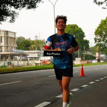 Runner Photo 7667775