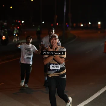 Runner Photo 7667776