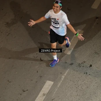 Runner Photo 7667789