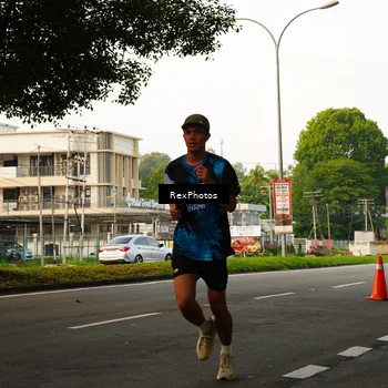 Runner Photo 7667835