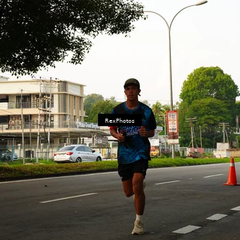 Runner Photo 7667839