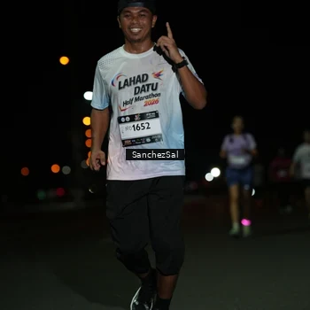 Runner Photo 7667865