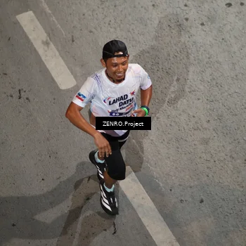 Runner Photo 7667867