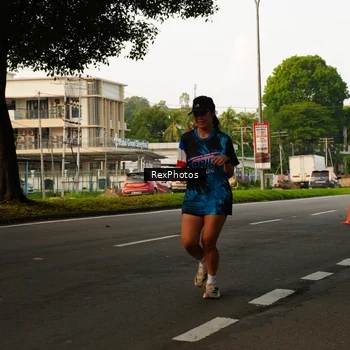 Runner Photo 7667876