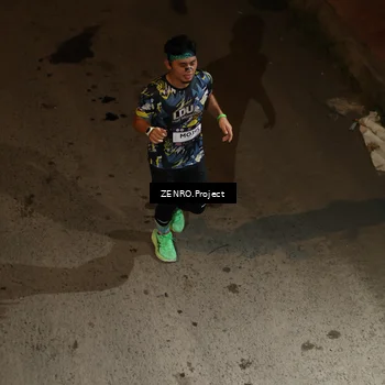 Runner Photo 7667883